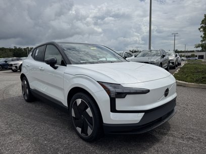 New 2025 Volvo EX30 Plus w/ Climate Package