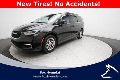 Used 2022 Chrysler Pacifica Touring