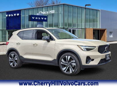 Used 2025 Volvo XC40 B5 Plus w/ Climate Package