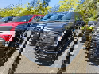 New 2025 Ford F150 Lightning Lariat