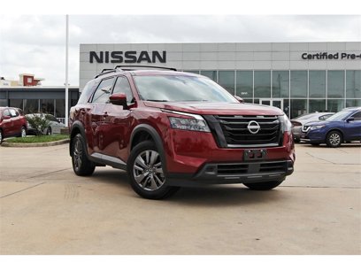 Used 2024 Nissan Pathfinder SV w/ Black Appearance Package