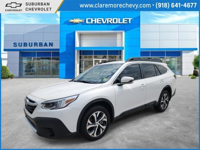 Used 2020 Subaru Outback Limited w/ Tech Package 2