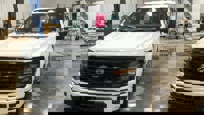 New 2024 Ford F150 XLT w/ Equipment Group 302A MID