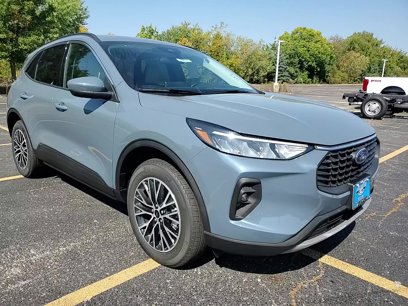 New 2024 Ford Escape SE