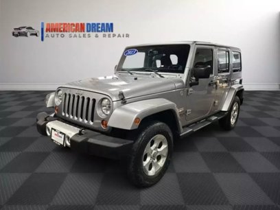 Used 2013 Jeep Wrangler Unlimited Sahara w/ Dual Top Group