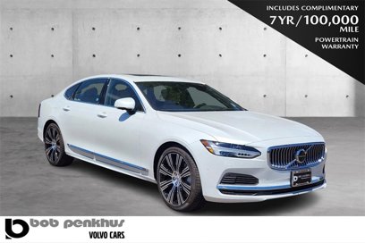 New 2025 Volvo S90 T8 Ultra w/ Lounge Package