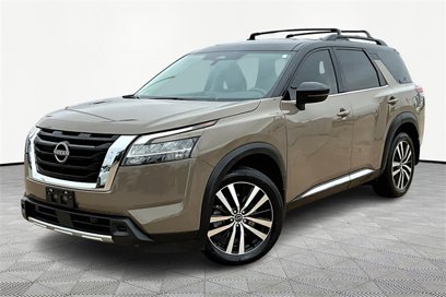 Used 2023 Nissan Pathfinder Platinum