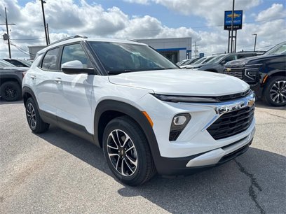 New 2025 Chevrolet TrailBlazer LT w/ Convenience Package
