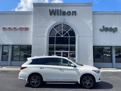 Used 2017 INFINITI QX60 FWD w/ Deluxe Technology Package