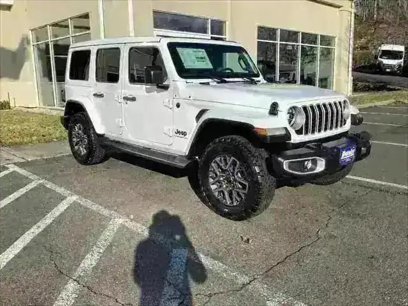 New 2025 Jeep Wrangler Unlimited Sahara w/ Safety Group