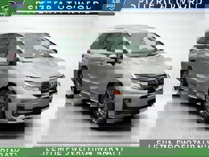 New 2025 Honda Odyssey Touring