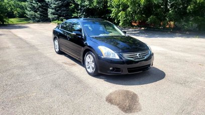 Used 2010 Nissan Altima 3.5 SR w/ Premium Pkg