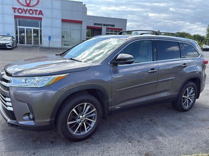 Used 2019 Toyota Highlander XLE