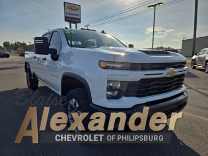 Used 2024 Chevrolet Silverado 2500 Custom w/ Custom Value Package