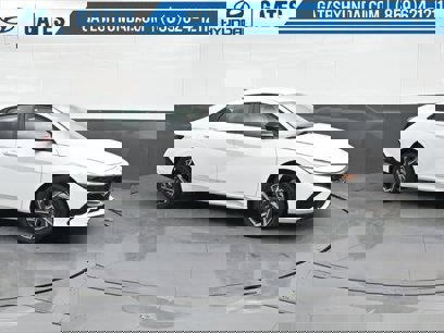 New 2025 Hyundai Elantra Sport