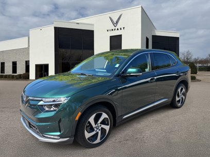 New 2025 VinFast VF 8 Eco