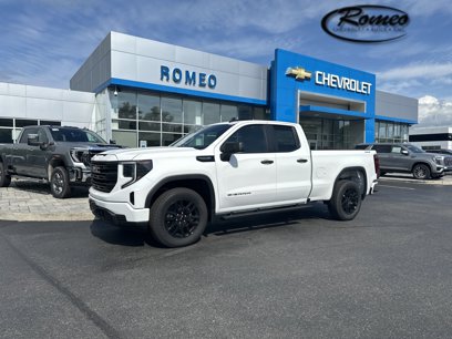 New 2025 GMC Sierra 1500 Pro w/ Graphite Edition