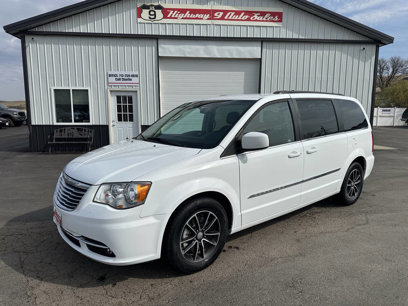 Used 2015 Chrysler Town & Country Touring