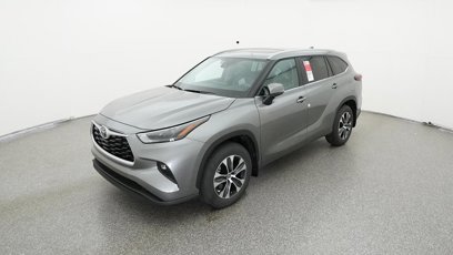 New 2025 Toyota Highlander XLE