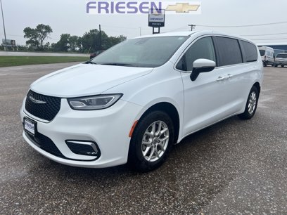Used 2023 Chrysler Pacifica Touring-L