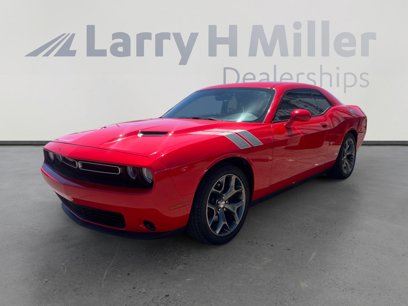 Used 2015 Dodge Challenger SXT