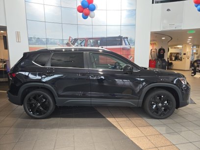 New 2025 Volkswagen Taos SE