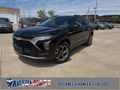 Used 2025 Chevrolet Trax LT