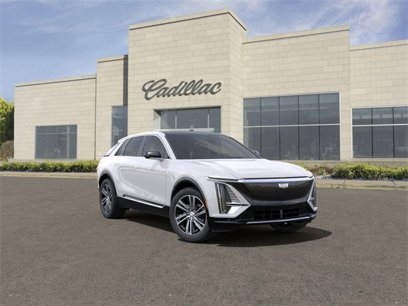 New 2025 Cadillac Lyriq Luxury w/ LPO, Floor Liner Package