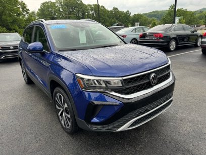 Used 2022 Volkswagen Taos SE w/ Driver Assistance Package