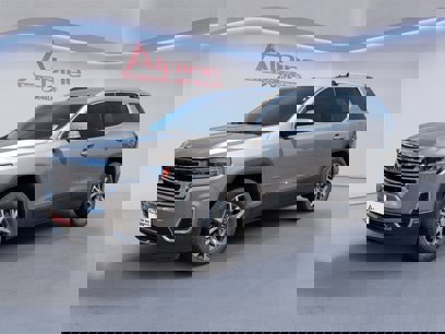 Used 2022 GMC Acadia SLE w/ Driver Convenience Package