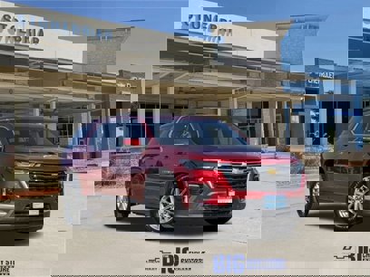 Used 2023 Chevrolet Traverse LT