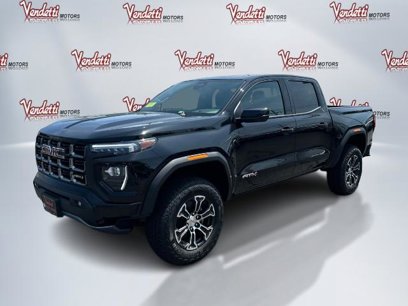 New 2025 GMC Canyon AT4