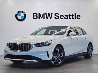 New 2026 BMW 530i xDrive w/ Premium Package