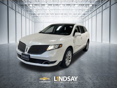 Used 2015 Lincoln MKT FWD