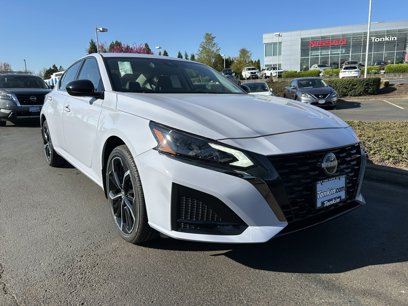 Used 2024 Nissan Altima 2.5 SR