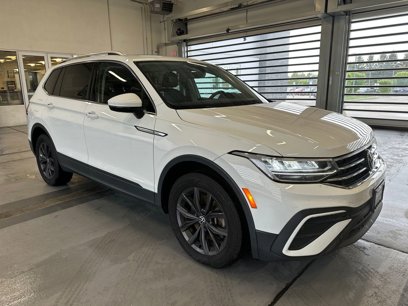 Certified 2022 Volkswagen Tiguan SE w/ Panoramic Sunroof Package