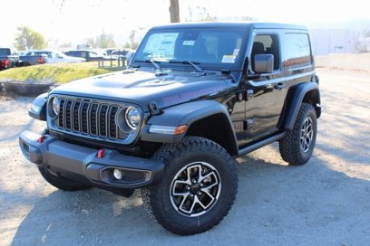New 2025 Jeep Wrangler Rubicon w/ Convenience Group