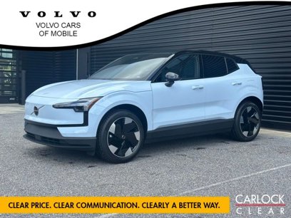 New 2025 Volvo EX30 Plus w/ Climate Package