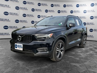 Used 2022 Volvo XC40 T5 R-Design