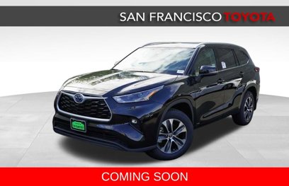New 2025 Toyota Highlander XLE