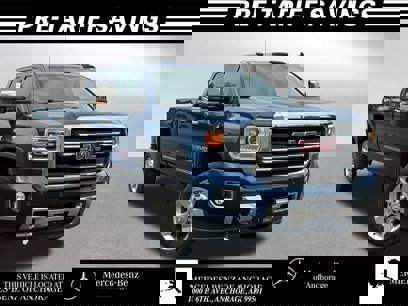 Used 2016 GMC Sierra 2500 SLT w/ Duramax Plus Package