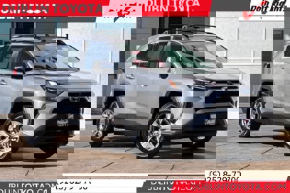 New 2025 Toyota RAV4 XLE