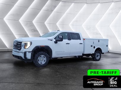 New 2024 GMC Sierra 2500 Pro w/ Convenience Package