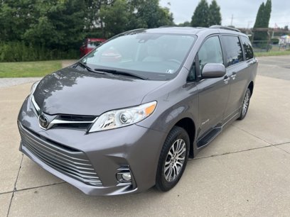 Used 2019 Toyota Sienna XLE