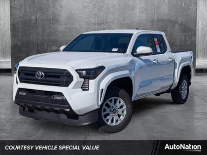 New 2024 Toyota Tacoma SR5