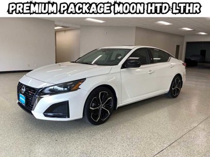 Used 2023 Nissan Altima 2.5 SR w/ SR Premium Package