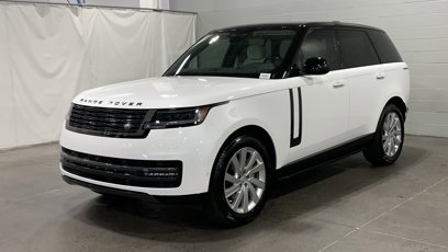 New 2025 Land Rover Range Rover SE