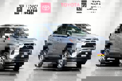 New 2025 Toyota RAV4 LE
