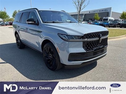 New 2025 Lincoln Navigator Reserve w/ Jet Appearance Package