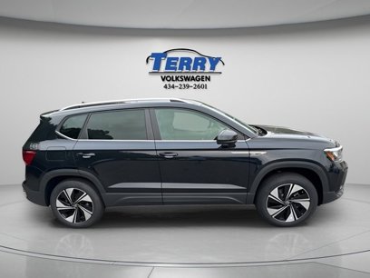 New 2024 Volkswagen Taos SE